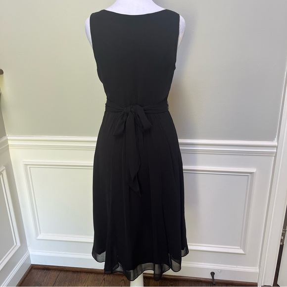 The Limited Black Silky MIDI Dress 2 - Picture 3 of 8